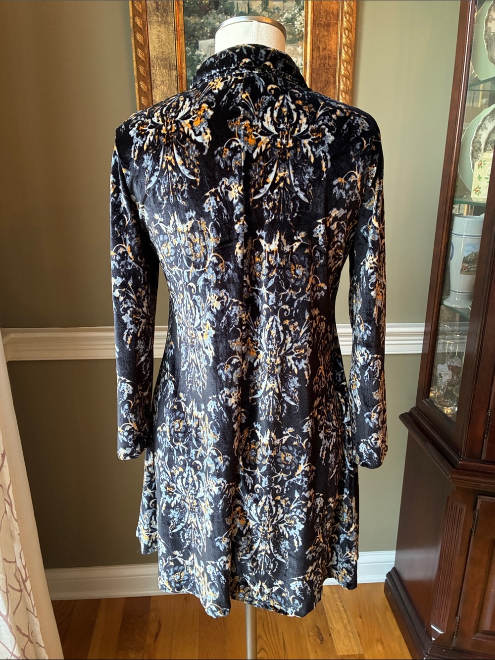 Reborn Black and Gold Patterned Long Sleeve Tunic Dress Size Small - Picture 5 of 7